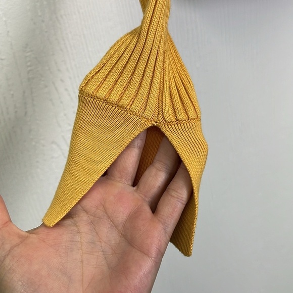 Abercrombie & Fitch - Ribbed Yellow Button Down Long Sleeve Collared Sweater XS - Picture 4 of 8